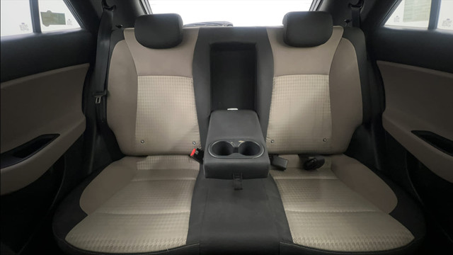 Second-hand 2019 Hyundai i20 Asta Option CVT for sale in Pune-32