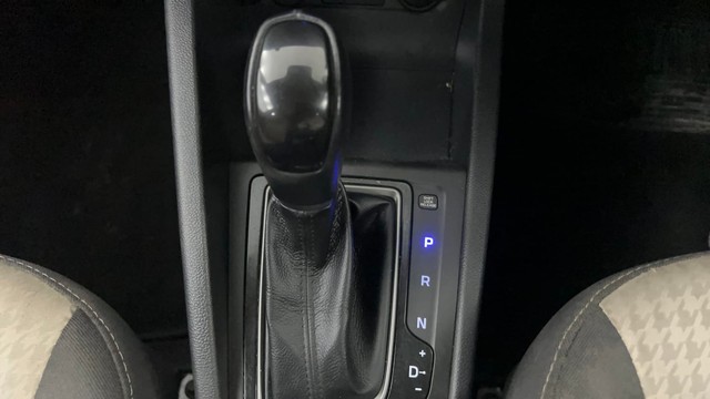 Second-hand 2019 Hyundai i20 Asta Option CVT for sale in Pune-12