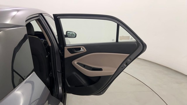 Second-hand 2019 Hyundai i20 Asta Option CVT for sale in Pune-27