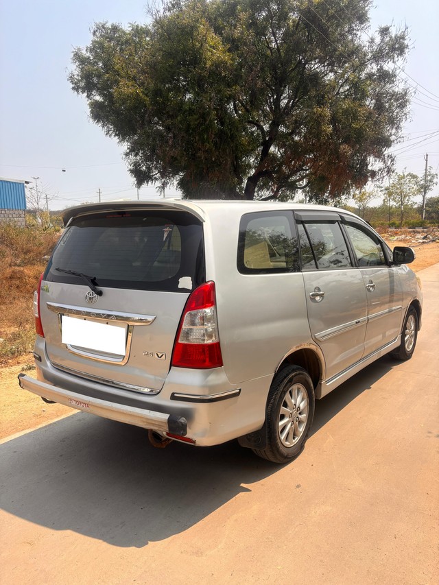 Toyota Innova 2.5 VX (Diesel) 7 Seater Second-hand 2013 Toyota Innova 2.5 VX (Diesel) 7 Seater for sale in Hyderabad-10