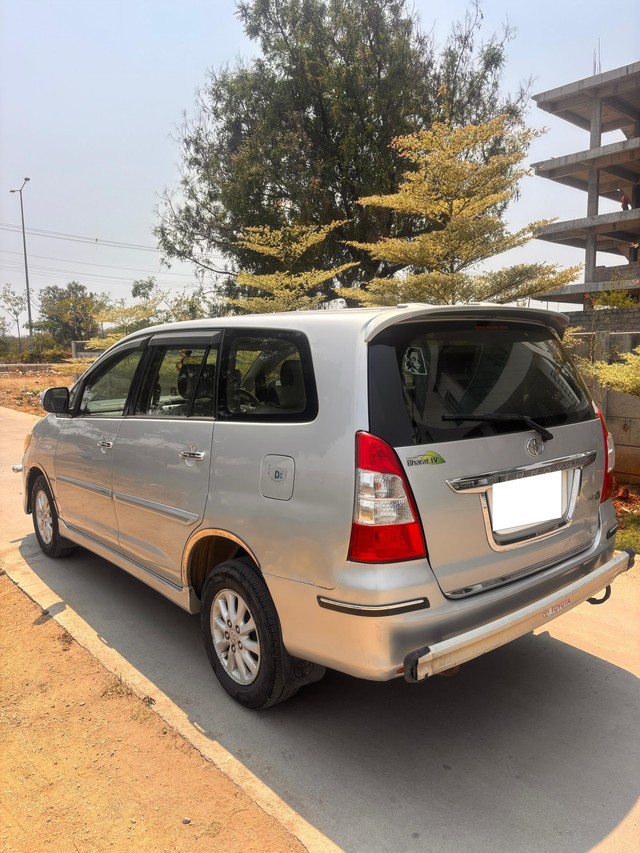 Toyota Innova 2.5 VX (Diesel) 7 Seater Second-hand 2013 Toyota Innova 2.5 VX (Diesel) 7 Seater for sale in Hyderabad-11