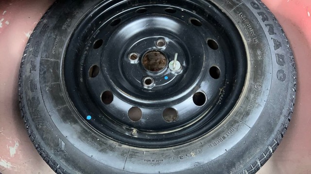 Second-hand 2013 Maruti Suzuki Swift VXI for sale in Hyderabad-21