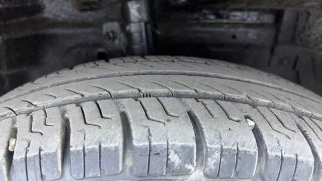 Second-hand 2013 Maruti Suzuki Swift VXI for sale in Hyderabad-34