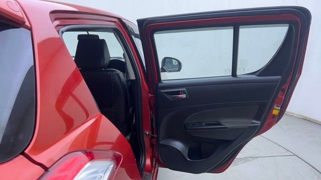 Second-hand 2013 Maruti Suzuki Swift VXI for sale in Hyderabad-32