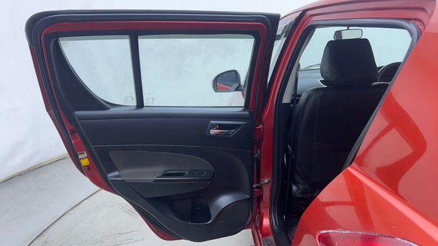 Second-hand 2013 Maruti Suzuki Swift VXI for sale in Hyderabad-25