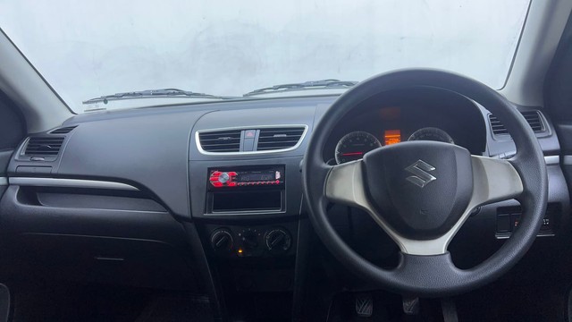 Second-hand 2013 Maruti Suzuki Swift VXI for sale in Hyderabad-11