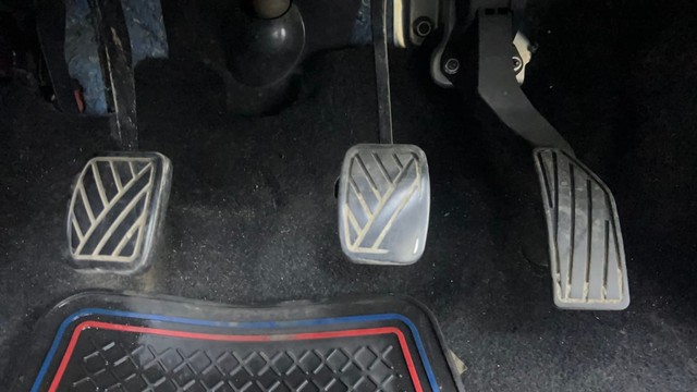 Second-hand 2013 Maruti Suzuki Swift VXI for sale in Hyderabad-14