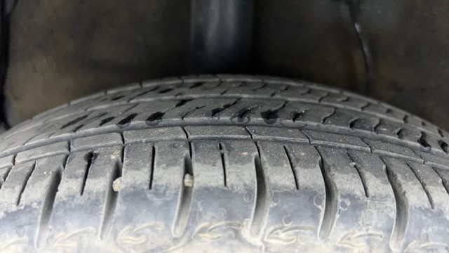 Second-hand 2023 Hyundai Aura S Diesel for sale in Hyderabad-32