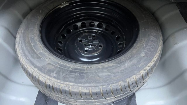 Second-hand 2023 Hyundai Aura S Diesel for sale in Hyderabad-21