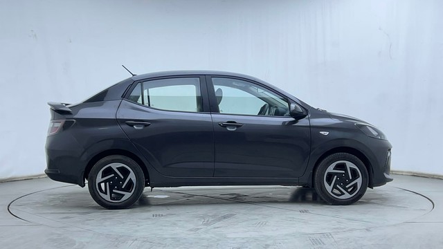 Second-hand 2023 Hyundai Aura S Diesel for sale in Hyderabad-2