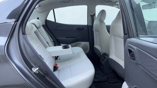 Second-hand 2023 Hyundai Aura S Diesel for sale in Hyderabad-35