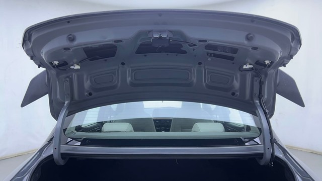 Second-hand 2023 Hyundai Aura S Diesel for sale in Hyderabad-27