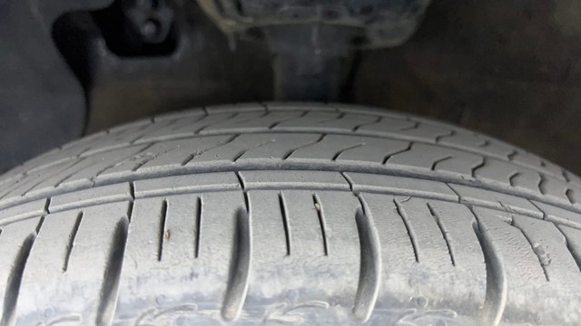 Second-hand 2023 Hyundai Aura S Diesel for sale in Hyderabad-29