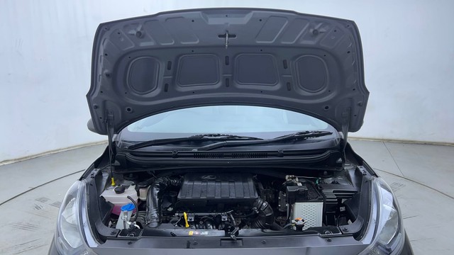 Second-hand 2023 Hyundai Aura S Diesel for sale in Hyderabad-8