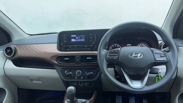 Second-hand 2023 Hyundai Aura S Diesel for sale in Hyderabad-11
