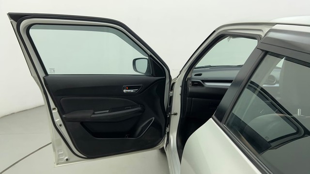 Second-hand 2021 Maruti Suzuki Swift VXI for sale in Ahmedabad-33