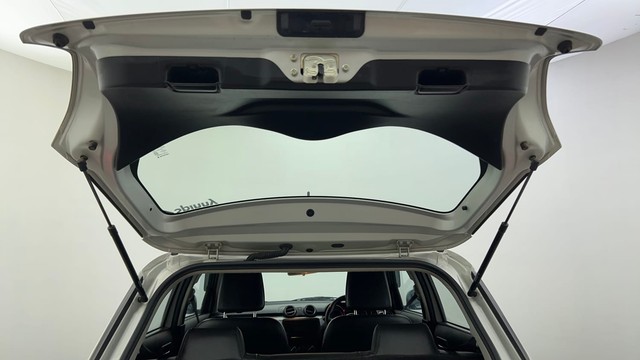 Second-hand 2021 Maruti Suzuki Swift VXI for sale in Ahmedabad-35