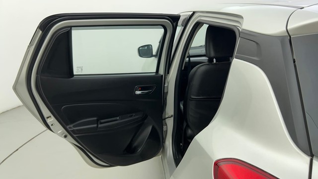 Second-hand 2021 Maruti Suzuki Swift VXI for sale in Ahmedabad-32