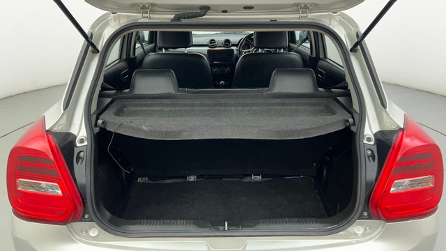 Second-hand 2021 Maruti Suzuki Swift VXI for sale in Ahmedabad-9