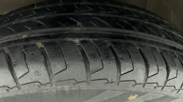 Second-hand 2021 Maruti Suzuki Swift VXI for sale in Ahmedabad-28