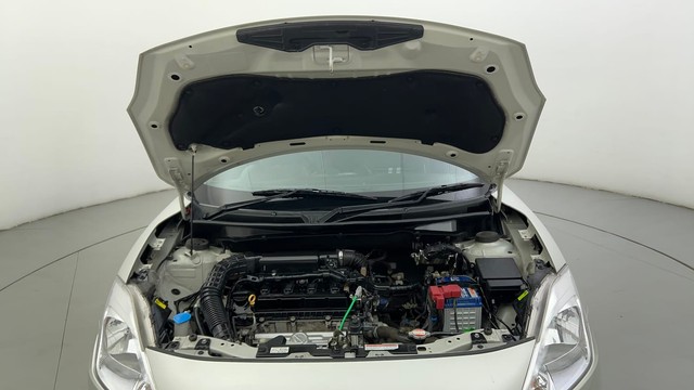 Second-hand 2021 Maruti Suzuki Swift VXI for sale in Ahmedabad-8