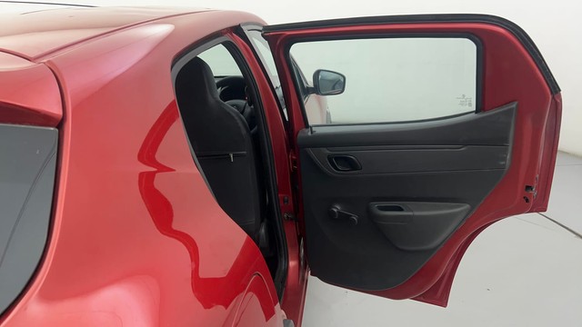 Second-hand 2016 Renault KWID RXT for sale in Ahmedabad-33