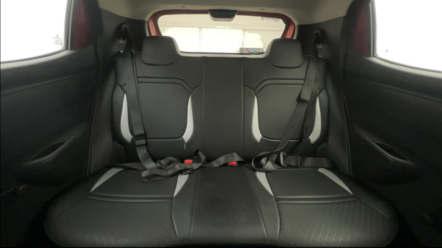 Second-hand 2016 Renault KWID RXT for sale in Ahmedabad-29