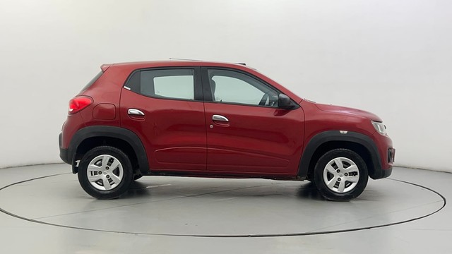 Second-hand 2016 Renault KWID RXT for sale in Ahmedabad-2
