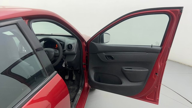 Second-hand 2016 Renault KWID RXT for sale in Ahmedabad-16