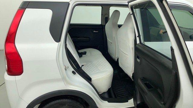 Second-hand 2023 Maruti Suzuki Wagon R ZXI Plus AT BSVI for sale in Ahmedabad-27