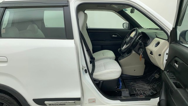 Second-hand 2023 Maruti Suzuki Wagon R ZXI Plus AT BSVI for sale in Ahmedabad-15