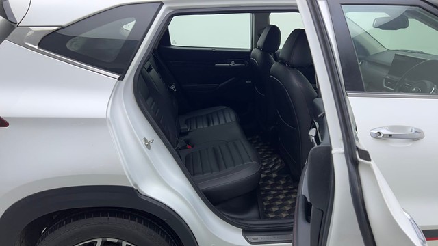 Second-hand 2020 Kia Seltos GTX Plus DCT for sale in New Delhi-30