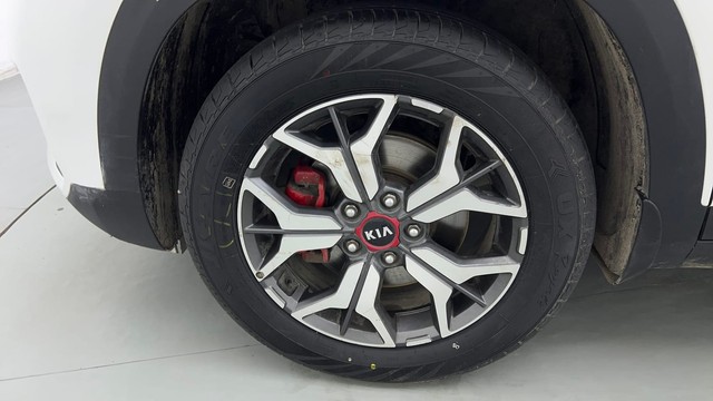 Second-hand 2020 Kia Seltos GTX Plus DCT for sale in New Delhi-20