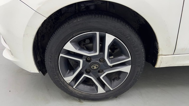 Second-hand 2023 Tata Tiago XZA AMT 2020-2022 for sale in New Delhi-20