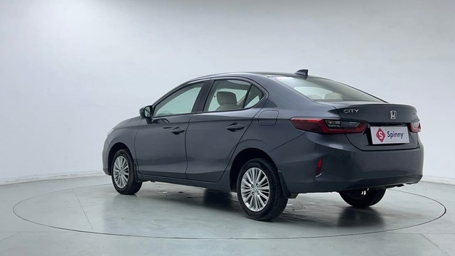 Second-hand 2022 Honda City 1.5 V MT Exclusive for sale in New Delhi-5
