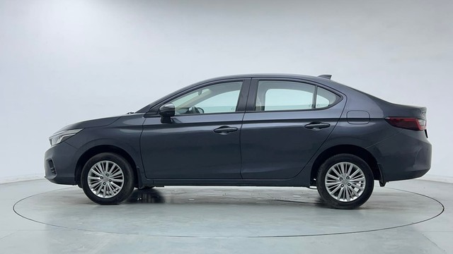 Second-hand 2022 Honda City 1.5 V MT Exclusive for sale in New Delhi-6