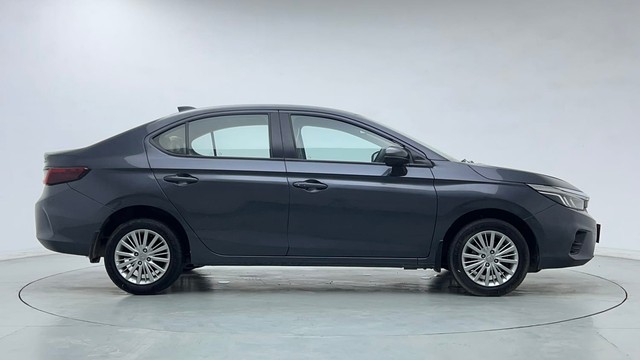 Second-hand 2022 Honda City 1.5 V MT Exclusive for sale in New Delhi-2