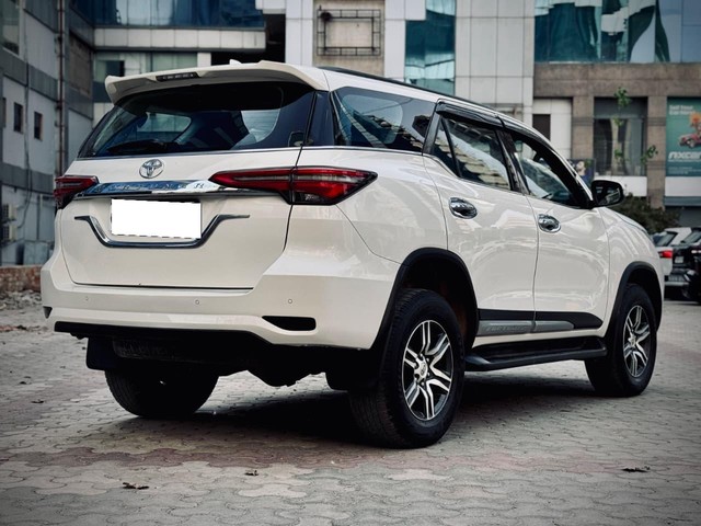 Second-hand 2021 Toyota Fortuner 4X2 Diesel BSVI for sale in New Delhi-20