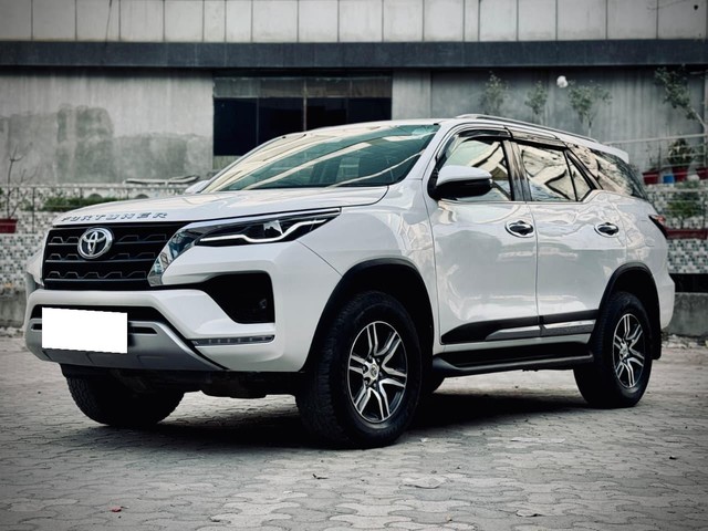 Second-hand 2021 Toyota Fortuner 4X2 Diesel BSVI for sale in New Delhi-4