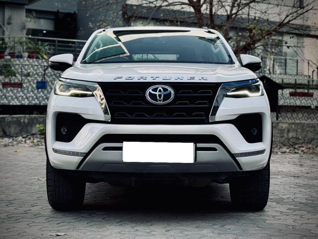 Second-hand 2021 Toyota Fortuner 4X2 Diesel BSVI for sale in New Delhi-5