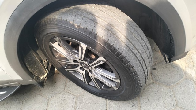 Mahindra XUV700 AX7L 7Str Diesel AT AWD Second-hand 2023 Mahindra XUV700 AX7L 7Str Diesel AT AWD for sale in Coimbatore-9