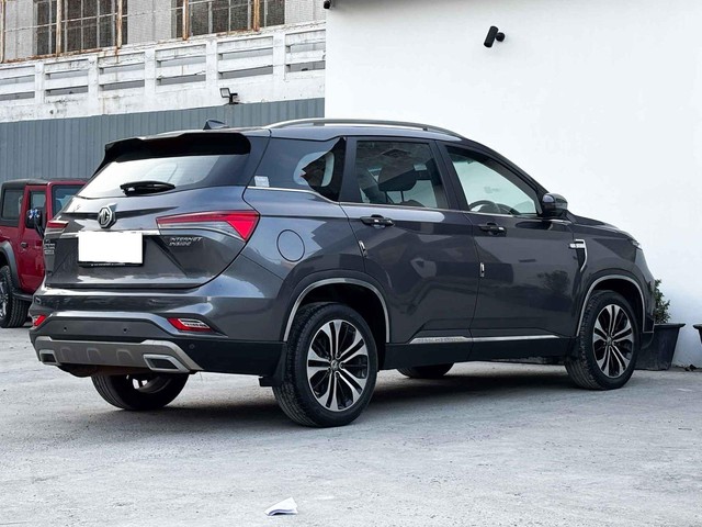 Second-hand 2021 MG Hector Plus Sharp CVT for sale in New Delhi-11