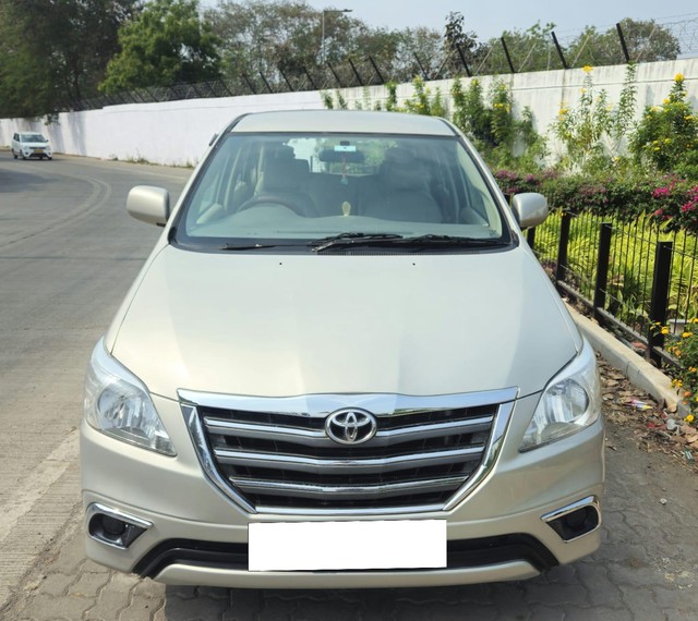 Second-hand 2006 Toyota Innova 2.5 G (Diesel) 7 Seater BS III for sale in Pune-5