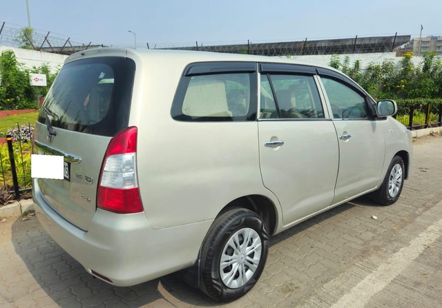 Second-hand 2006 Toyota Innova 2.5 G (Diesel) 7 Seater BS III for sale in Pune-1