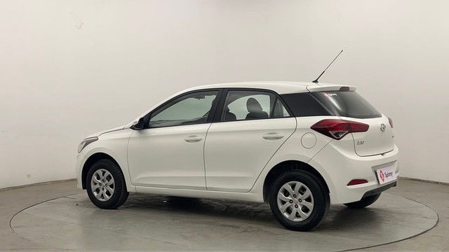 Second-hand 2017 Hyundai i20 Sportz 1.2 for sale in Chandigarh-5