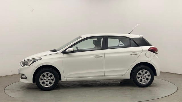 Second-hand 2017 Hyundai i20 Sportz 1.2 for sale in Chandigarh-6