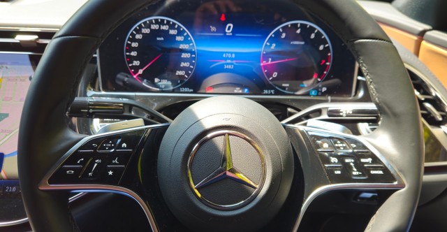 Second-hand 2024 Mercedes-Benz E-Class E 200 for sale in Mumbai-14