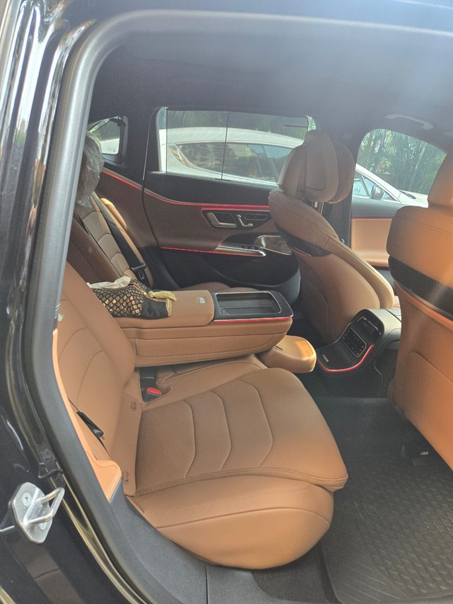 Second-hand 2024 Mercedes-Benz E-Class E 200 for sale in Mumbai-7