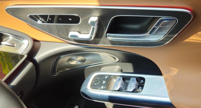 Second-hand 2024 Mercedes-Benz E-Class E 200 for sale in Mumbai-19