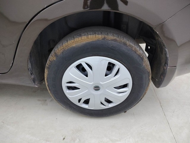 Second-hand 2015 Maruti Suzuki Swift Dzire VDI for sale in Visakhapatnam-19